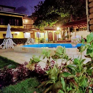 hostel-e-pousada-toca-do-coelho.portodegalinhashotels.com/